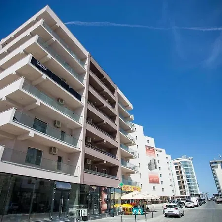 Axy Apartment Mamaia